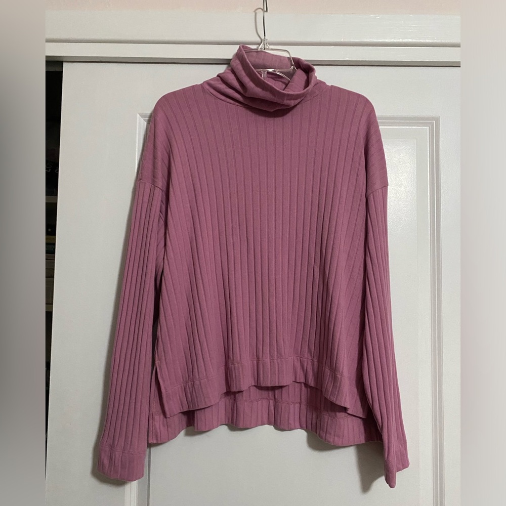 Madewell Relaxed Boxy Turtleneck Tee